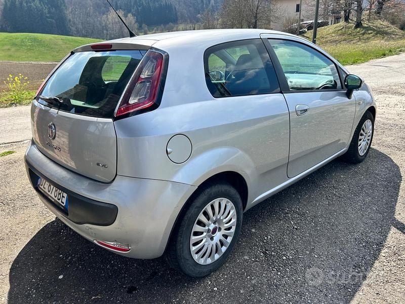 Usata Fiat Punto Evo Sport 95 CV (69 kW) 2009 Grigio Utilitaria