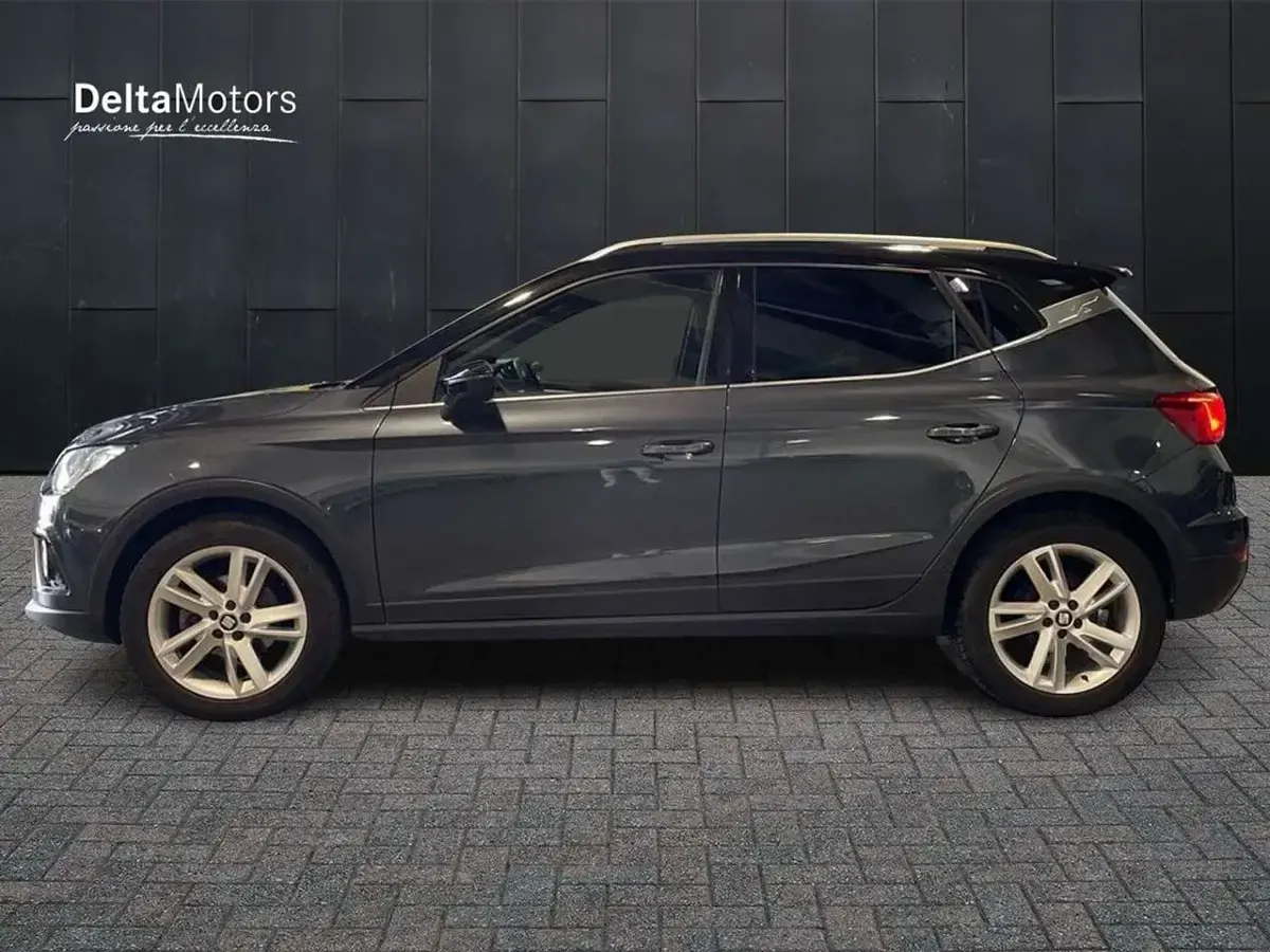 Usata Seat Arona FR 90 CV (66 kW) 2020 Grigio metallizzato SUV