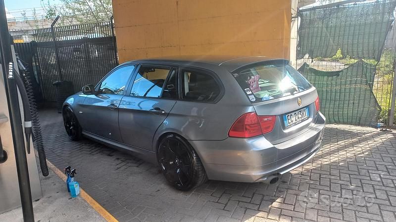 Usata BMW 320 Efficient Dynamics 177 CV (130 kW) 2010 Grigio Station wagon