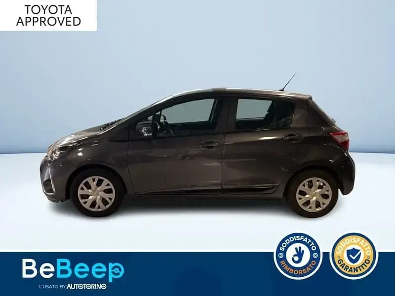 Usata Toyota Yaris Business Edition 72 CV (52 kW) 2019 Grigio metallizzato Utilitaria