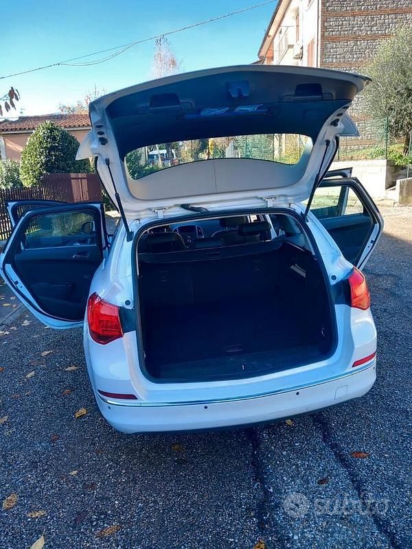 Usata Opel Astra 2016 Bianco Station wagon