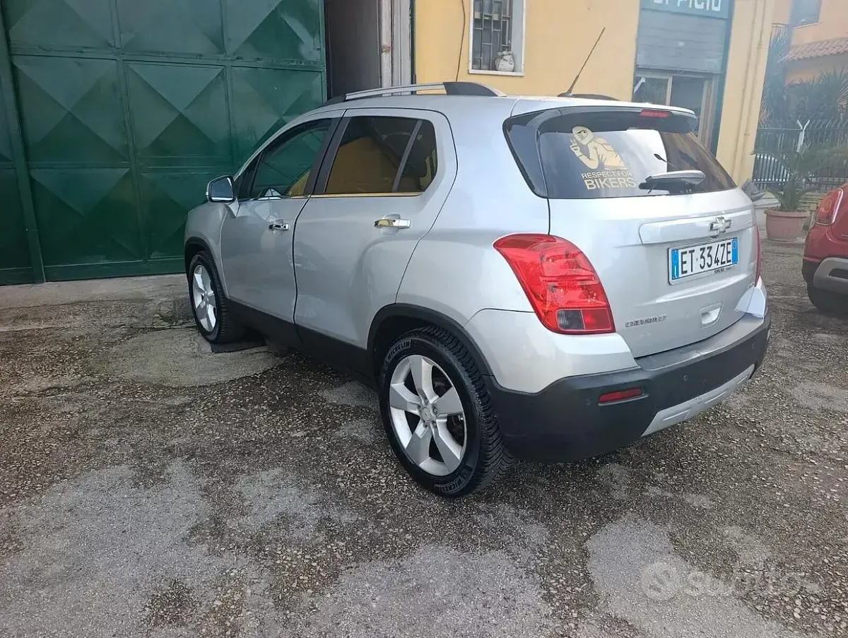 Usata Chevrolet Trax 131 CV (96 kW) 2014 Grigio SUV