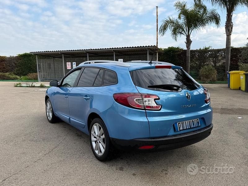 Usata Renault Mégane GrandTour 95 CV (69 kW) 2014 Blu Station wagon
