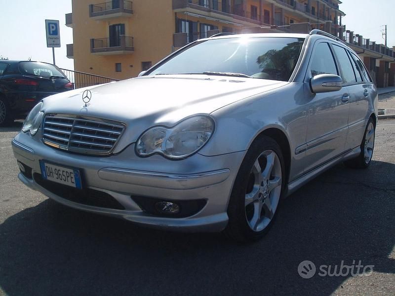 Usata Mercedes C200 2007 Grigio Station wagon