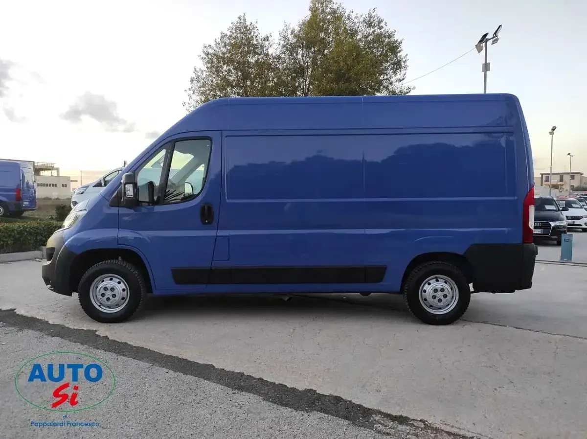 Usata Citroën Jumper 120 CV (88 kW) 2021 Blu/azzurro Monovolume
