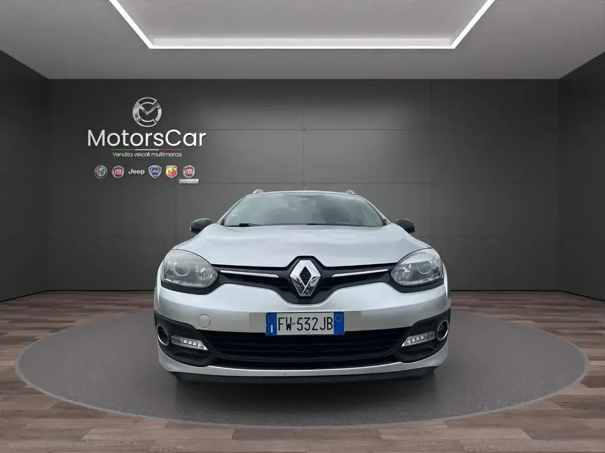 Usata Renault Mégane III 110 CV (80 kW) 2016 Grigio