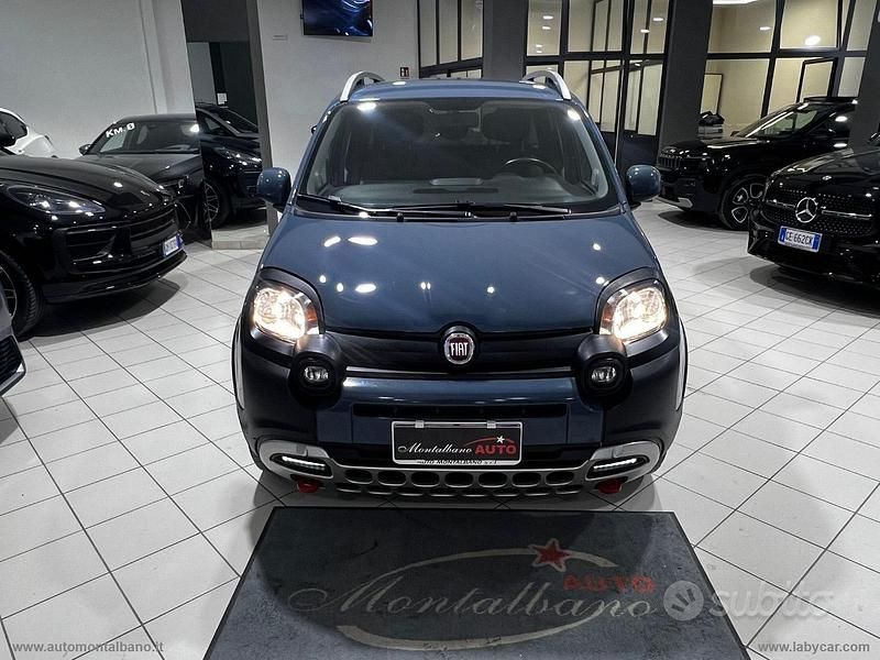 Usata Fiat Panda Cross Cross 84 CV (61 kW) 2021 Blu Utilitaria