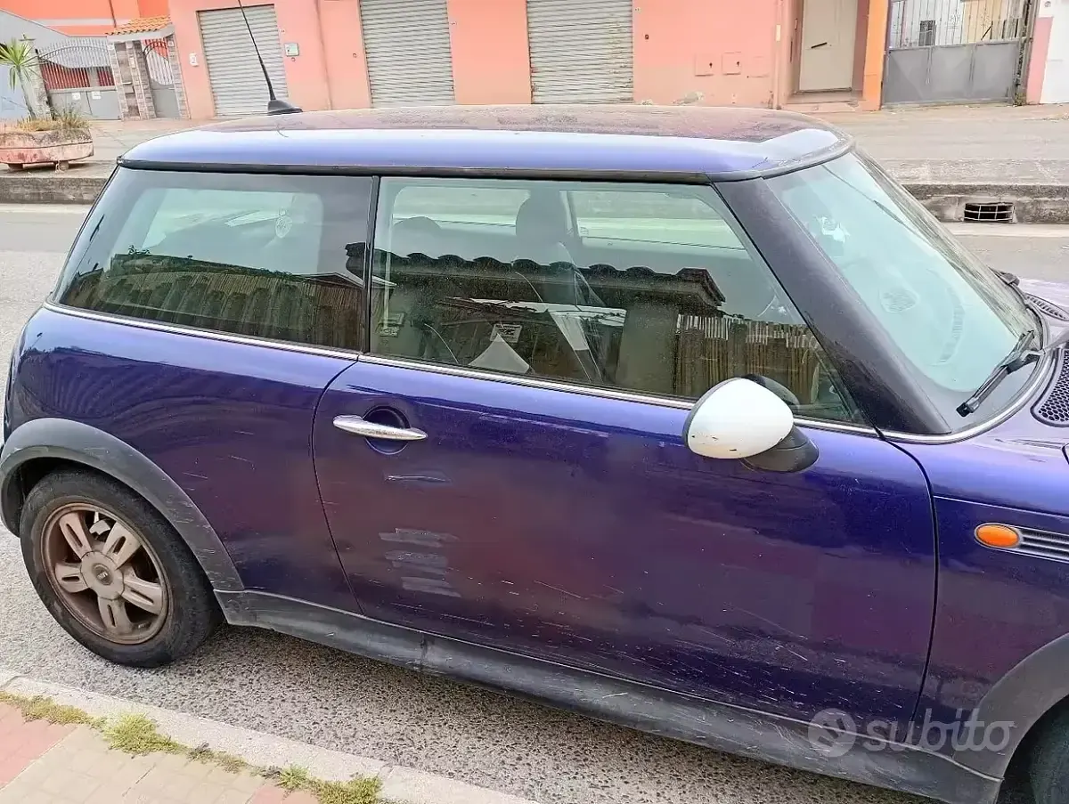 Begagnad Mini One D 75 HK (55 kW) 2004 Blå Halvkombi