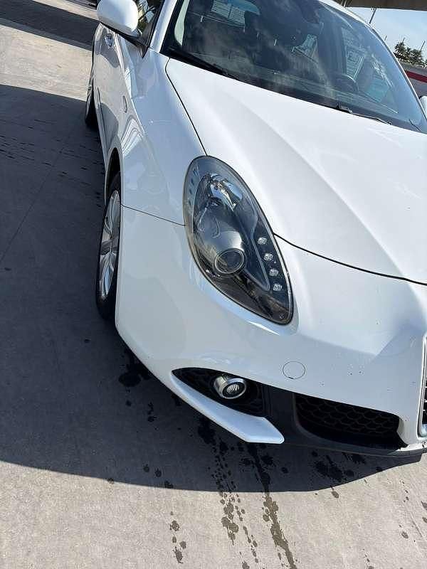 Second-hand Alfa Romeo Giulietta Business 120 CP (88 kW) 2017 Hatchback
