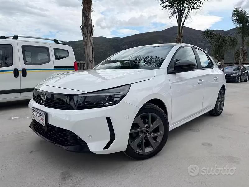 Usata Opel Corsa 75 CV (55 kW) 2024 Bianco Utilitaria