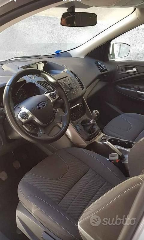 Usata Ford Kuga 150 CV (110 kW) 2013 Bianco SUV