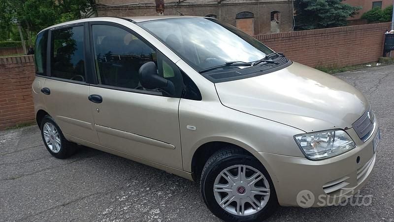 Usata Fiat Multipla 103 CV (75 kW) 2008 Monovolume