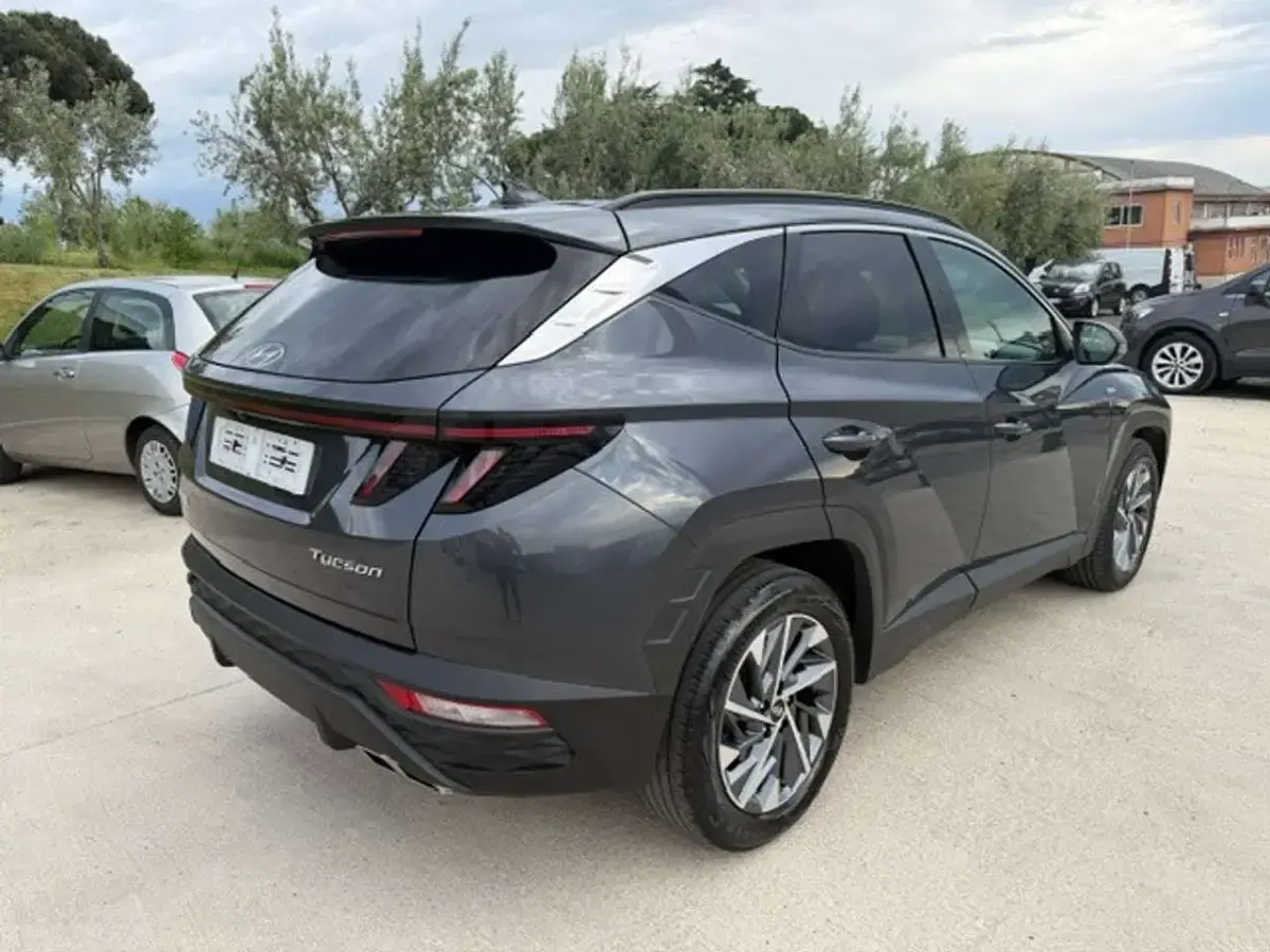 Usata Hyundai Tucson 136 CV (100 kW) 2023 Grigio SUV