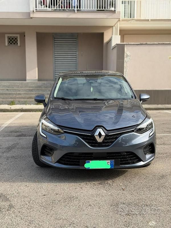Usata Renault Clio V 101 CV (74 kW) 2021 Berlina