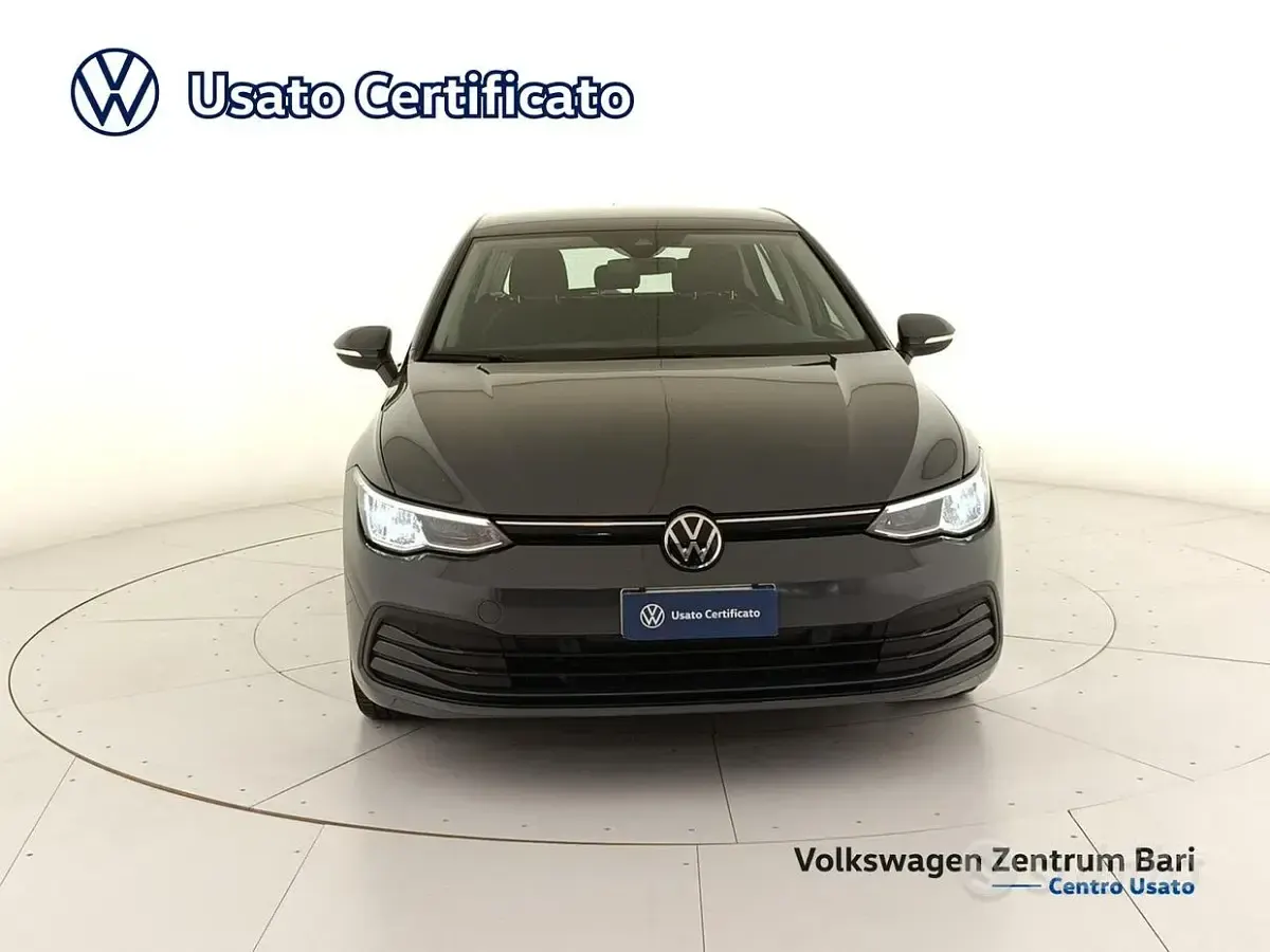 Usata VW Golf VII Life 116 CV (85 kW) 2021 Grigio Utilitaria