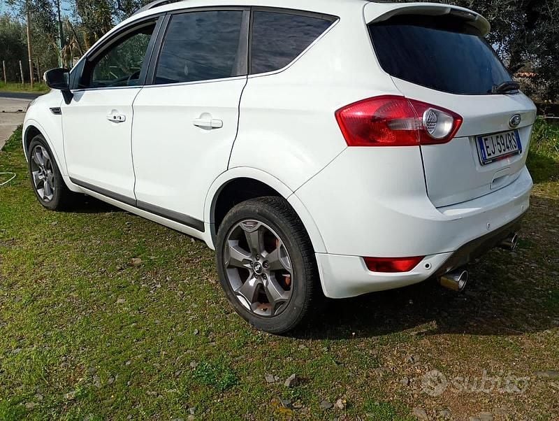 Usata Ford Kuga Titanium 163 CV (119 kW) 2011 Bianco SUV