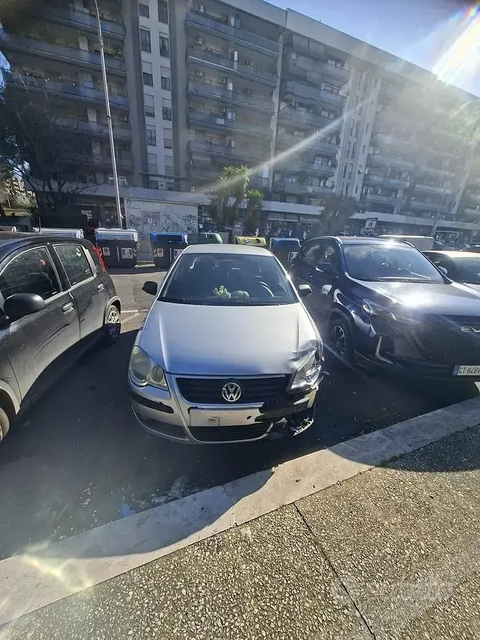 Usata VW Polo 64 CV (47 kW) 2007 Grigio Utilitaria