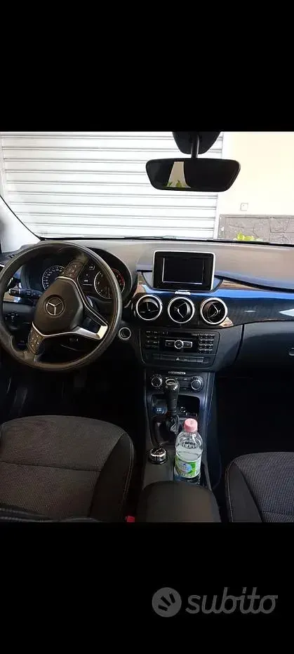 Usata Mercedes B180 109 CV (80 kW) 2013 Utilitaria