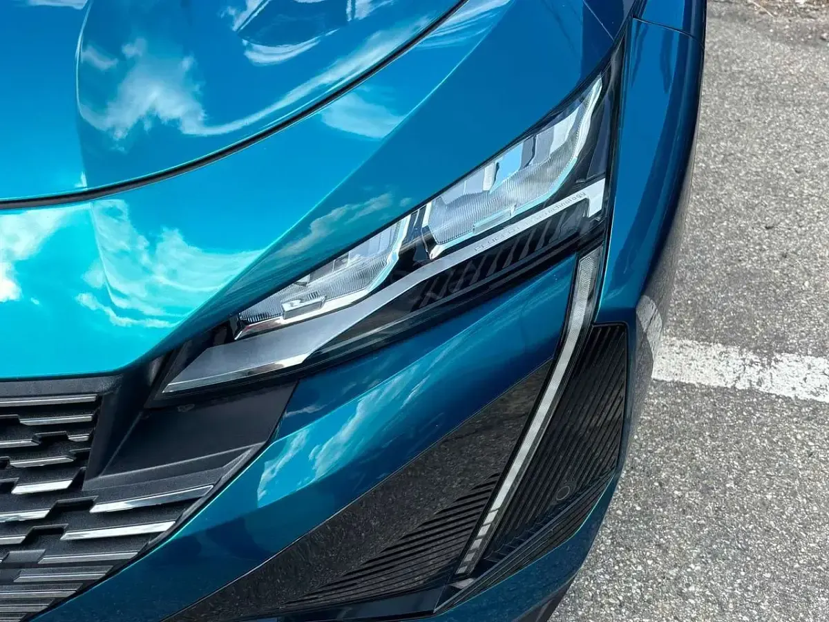 Usata Peugeot 408 Allure 131 CV (96 kW) 2023 Blu/azzurro SUV