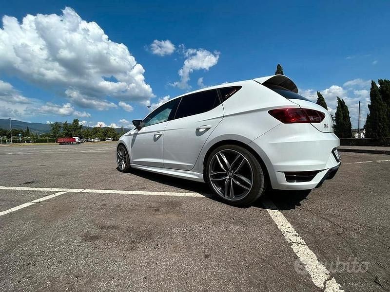 Usata Seat Leon FR 150 CV (110 kW) 2016 Bianco Berlina