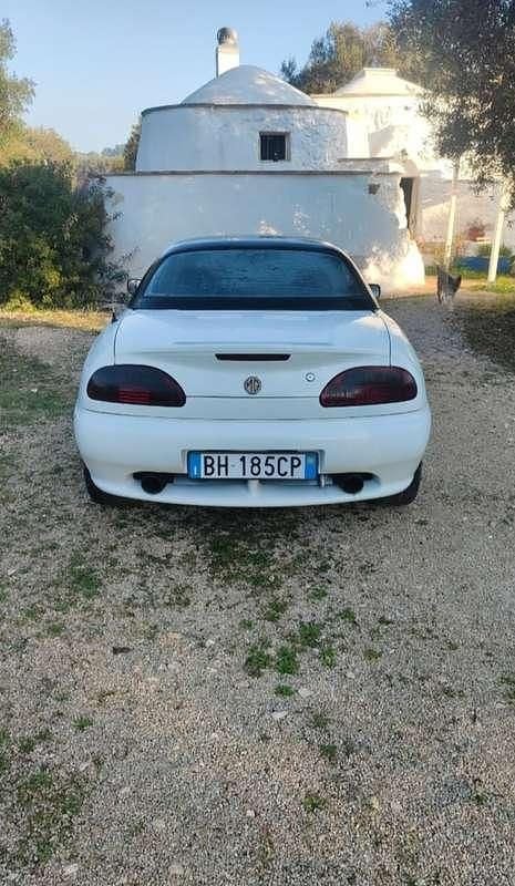 Usata MG F 145 CV (106 kW) 2000 Bianco Cabrio
