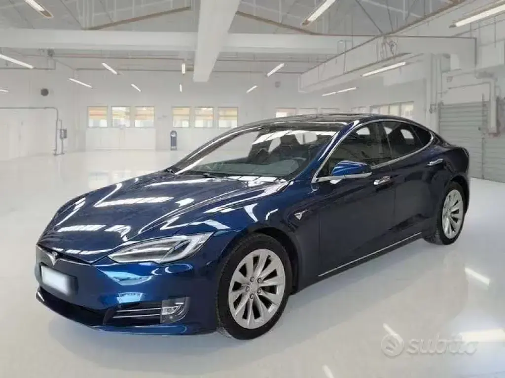 Usata Tesla Model S 158 kW (215 CV) 2020 Blu/azzurro Utilitaria