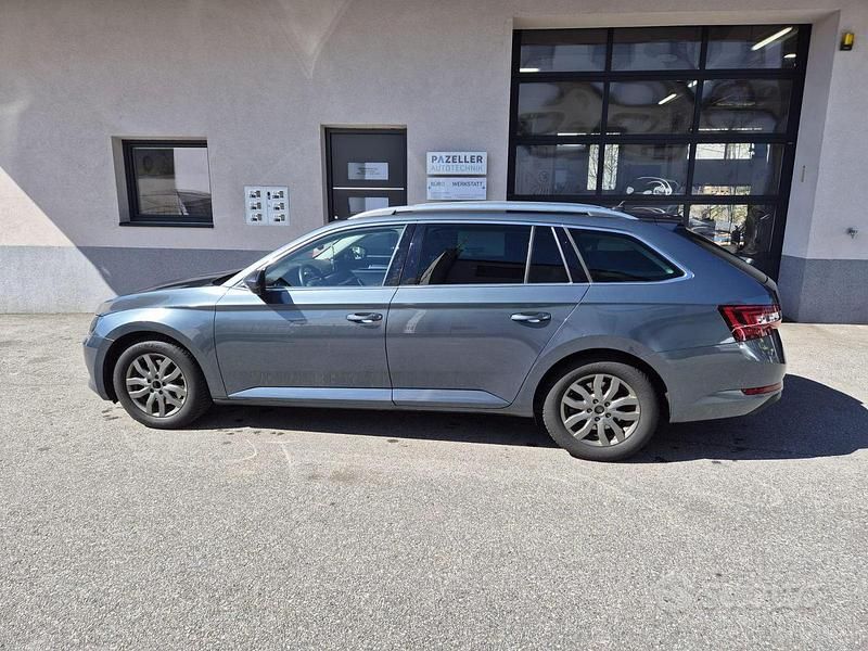 Usado Skoda Superb Style 190 CV (139 kW) 2016 Familiar