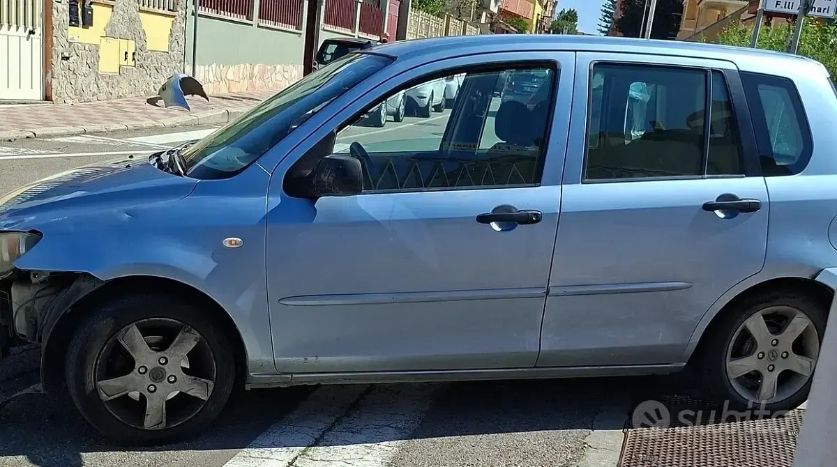 Usata Mazda 2 68 CV (50 kW) 2006 Utilitaria