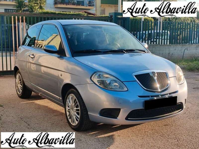 Usato 2007 Lancia Ypsilon 1.2 Benzin 60 CV (3.800 €)