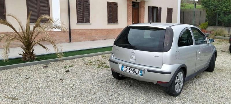 Occasion Opel Corsa 69 ch (50 kW) 2004 Citadine