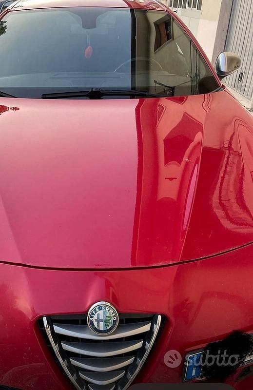 Usata Alfa Romeo Giulietta 109 CV (80 kW) 2014 Rosso Utilitaria