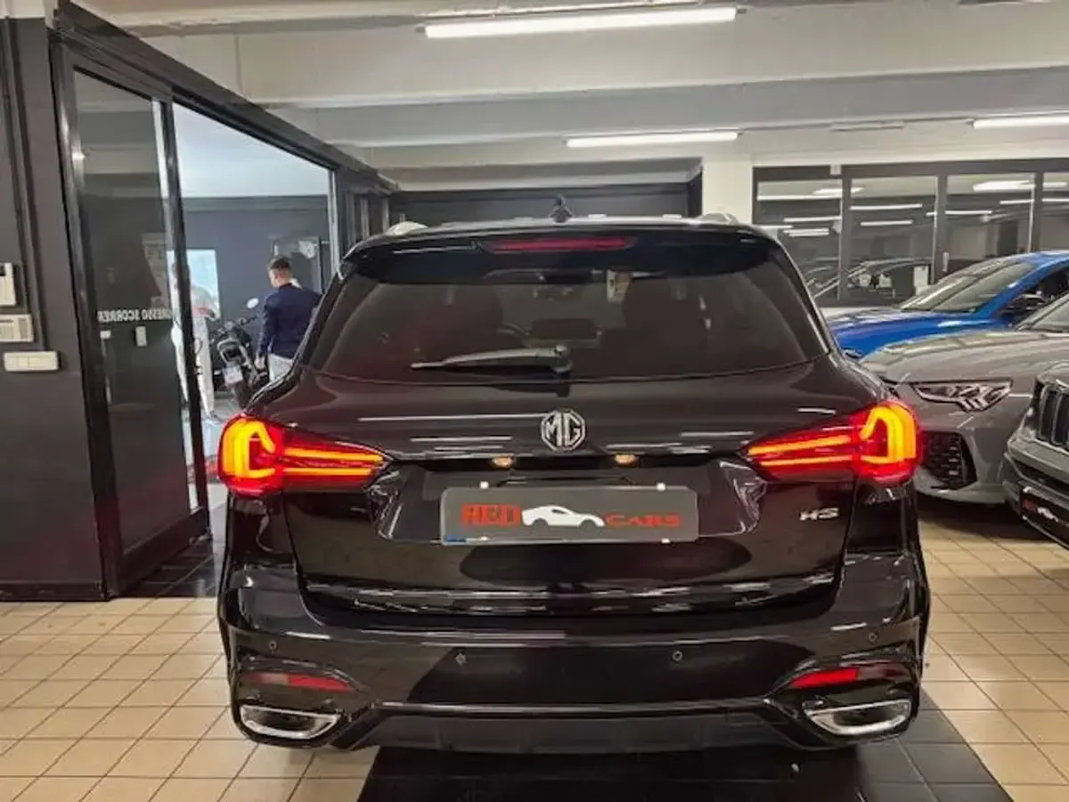Usata MG HS Luxury 162 CV (119 kW) 2024 Nero SUV