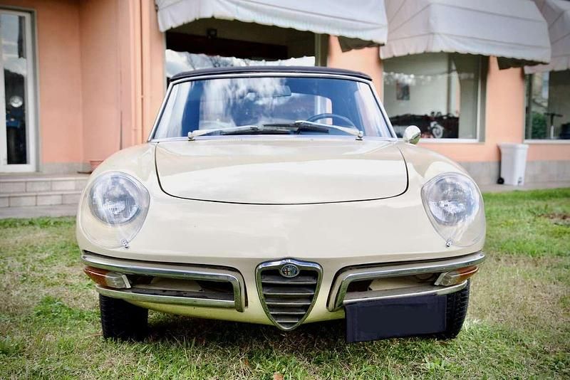 Usata Alfa Romeo Spider Veloce 131 CV (96 kW) 1971 Cabrio