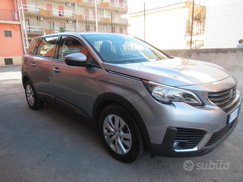 Usata Peugeot 5008 Allure 131 CV (96 kW) 2019 Grigio SUV
