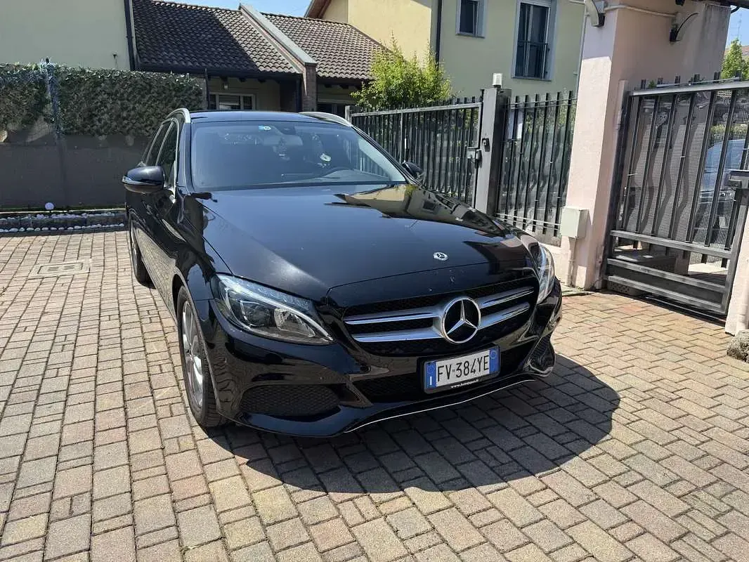 Usata Mercedes C200 Premium 160 CV (117 kW) 2019 Nero Station wagon