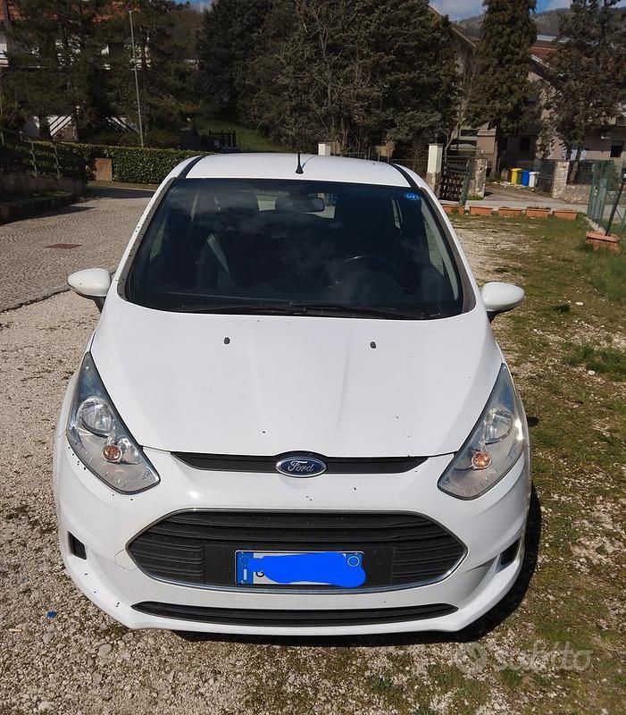 Usata Ford B-MAX 100 CV (73 kW) 2013 Bianco Monovolume