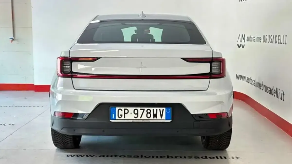 Usata Polestar 2 Pilot-lite 169 kW (231 CV) 2023 Snow white Utilitaria