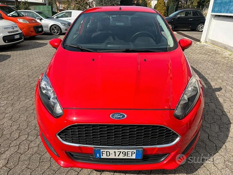 Usata Ford Fiesta Business Edition 80 CV (58 kW) 2016 Rosso Berlina