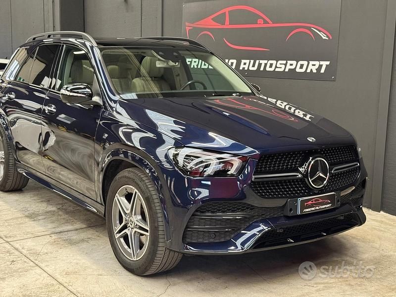 Usata Mercedes GLE300 Premium Plus 245 CV (180 kW) 2020 Blu Station wagon