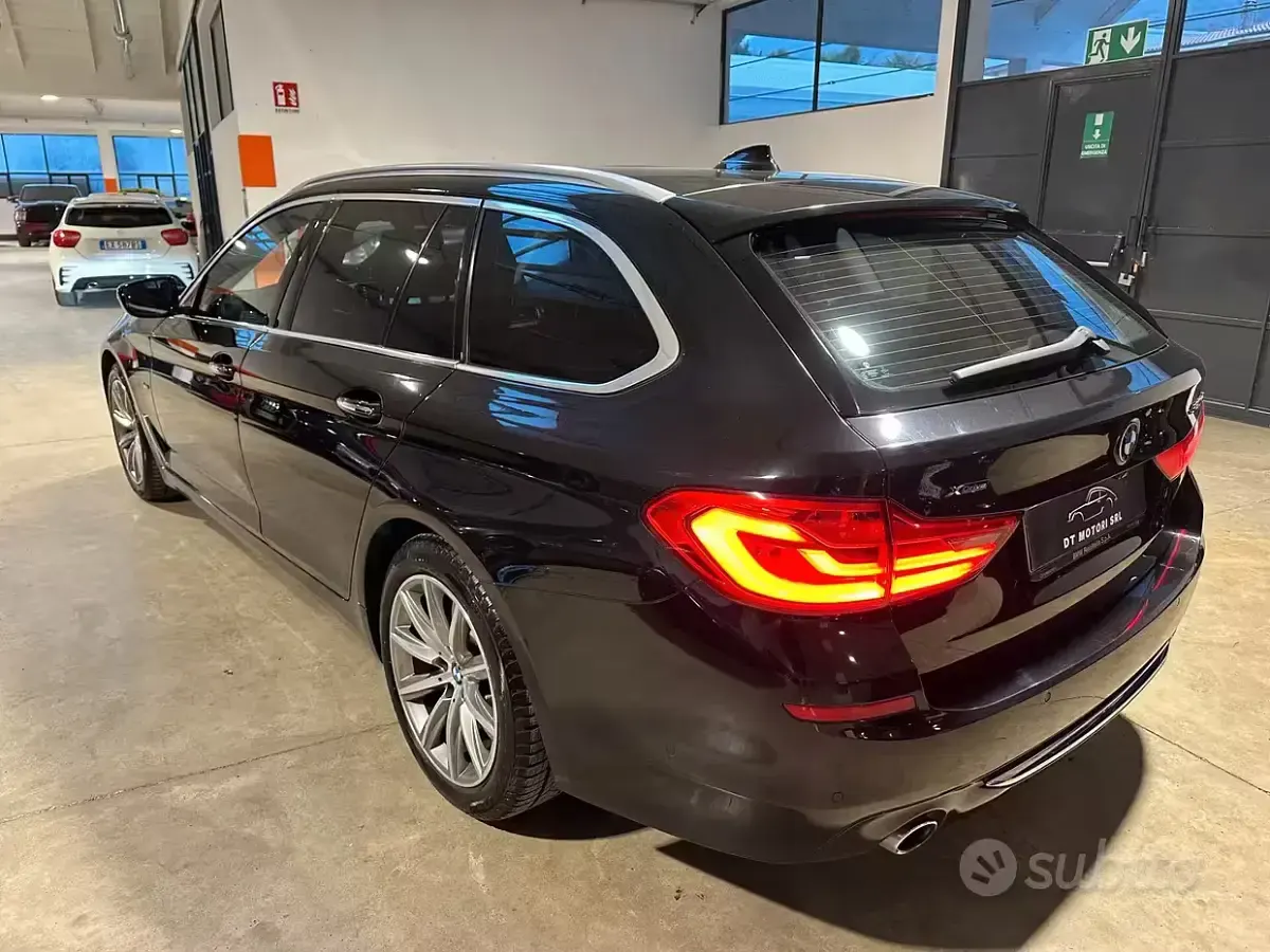 Usata BMW 520 Luxury Line 190 CV (139 kW) 2018 Nero Station wagon