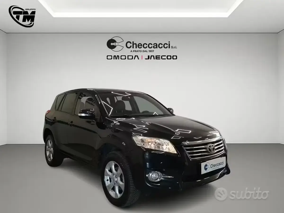 Usata Toyota RAV4 150 CV (110 kW) 2011 Nero SUV