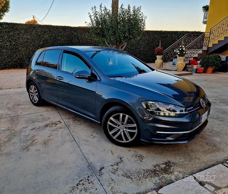 Usata VW Golf VII 130 CV (95 kW) 2019 Grigio Berlina