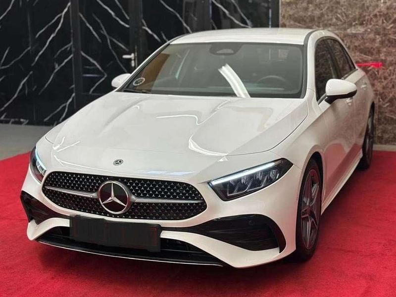 Usata Mercedes A200 AMG 136 CV (100 kW) 2024 Bianco Berlina