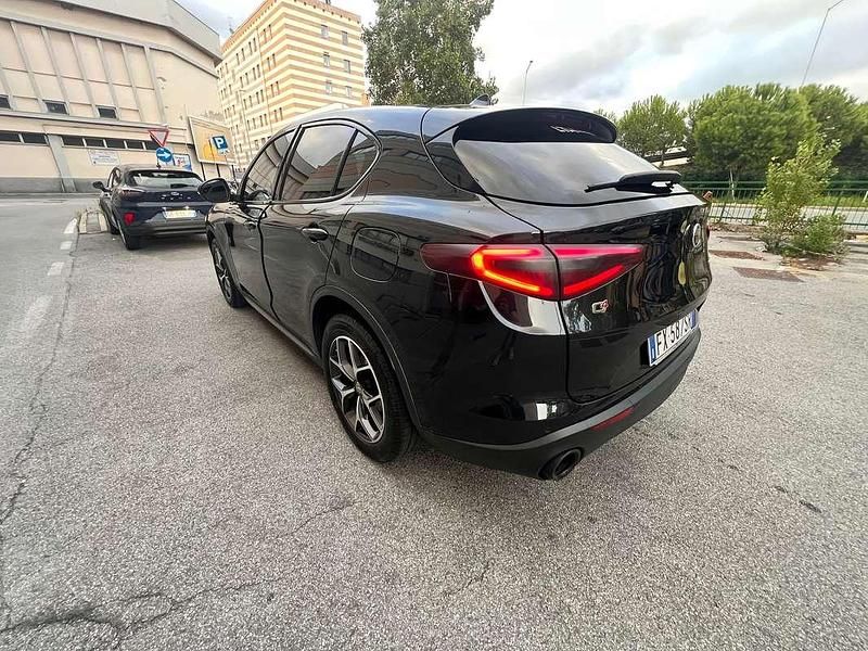 Usata Alfa Romeo Stelvio Executive 209 CV (153 kW) 2019 Nero SUV