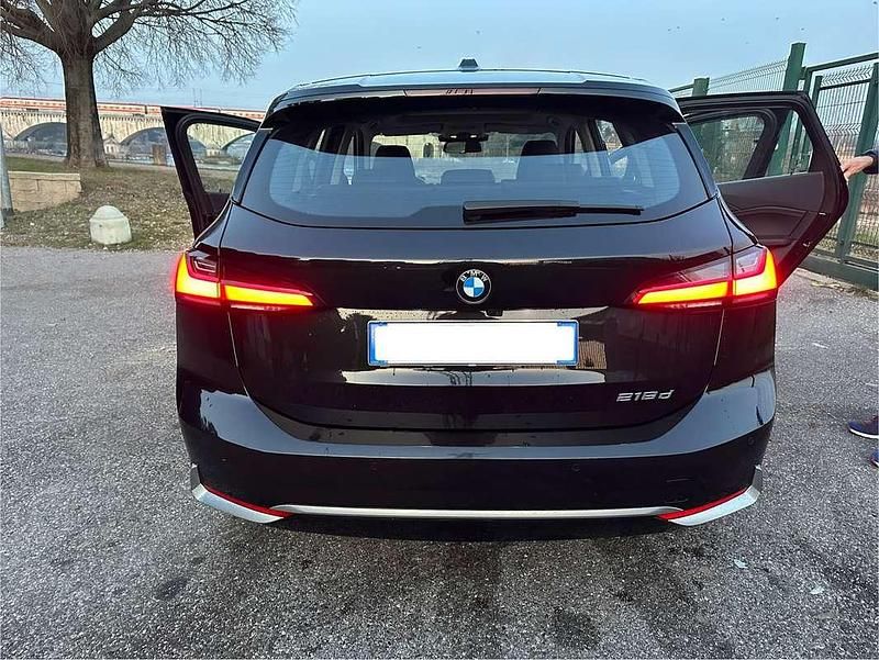Usata BMW 218 Active Tourer Luxury Line 150 CV (110 kW) 2022 Nero Monovolume