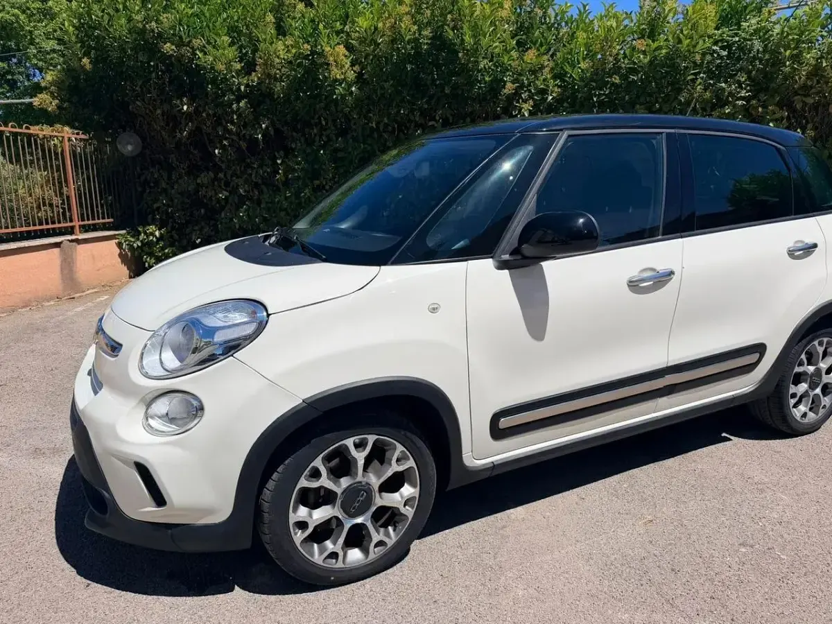 Usata Fiat 500L Trekking 85 CV (62 kW) 2015 Bianco Monovolume