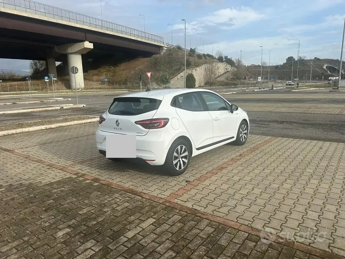 Usata Renault Clio Equilibre 65 CV (47 kW) 2023 Utilitaria