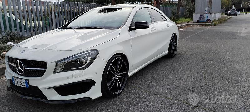 Bianco Usata 2013 Mercedes CLA220 Tre volumi | 15.000 € (Cara) - Immagine 1/4