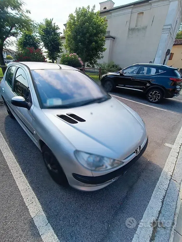 Usata Peugeot 206 75 CV (55 kW) 2004 Berlina