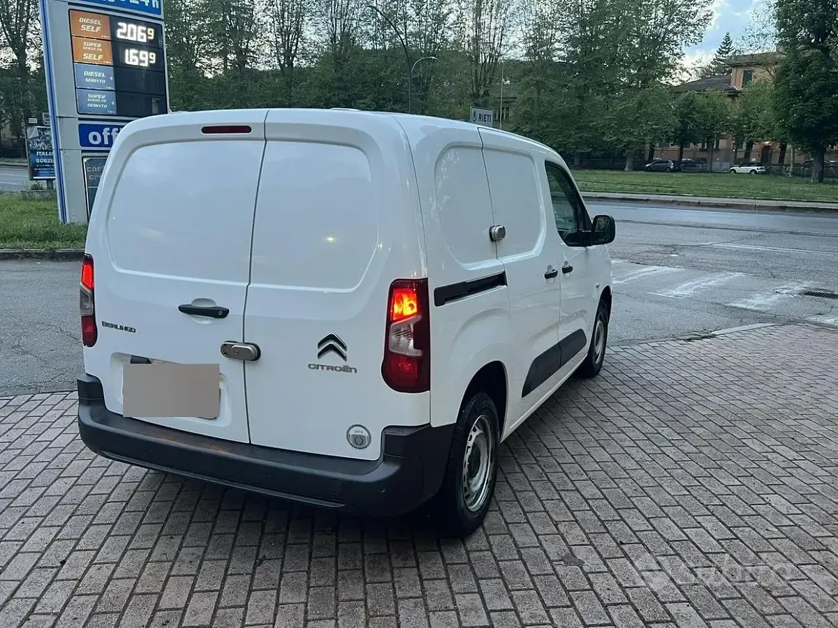 Usata Citroën Berlingo 102 CV (75 kW) 2019 Bianco Monovolume